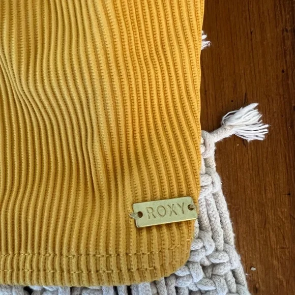 Roxy Yellow Mind of Freedom Ribbed Crop Top - Picture 3 of 6